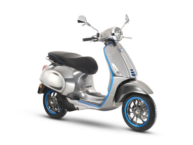 VESPA ELETTRICA 50 VOIR BONUS ***
