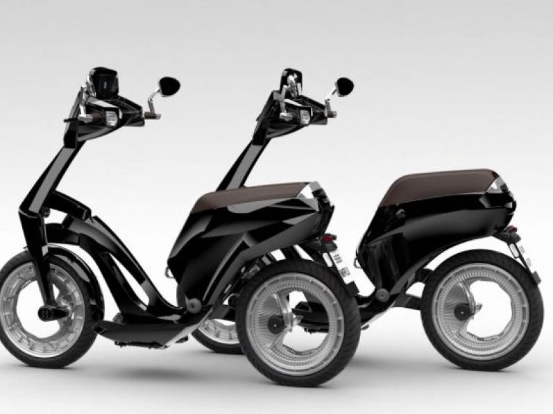 Le scooter du futur : électrique, connecté et pliable (UJET)