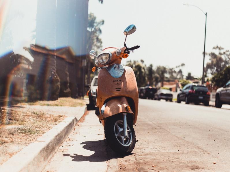 5 conseils sur la pression des pneus de votre scooter