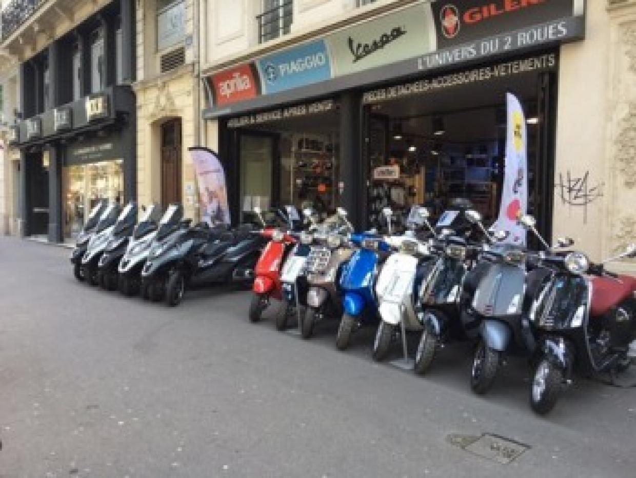 POURQUOI FAIRE ENTRETENIR ET RÉPARER SON SCOOTER CHEZ UN CONCESSIONNAIRE ?
