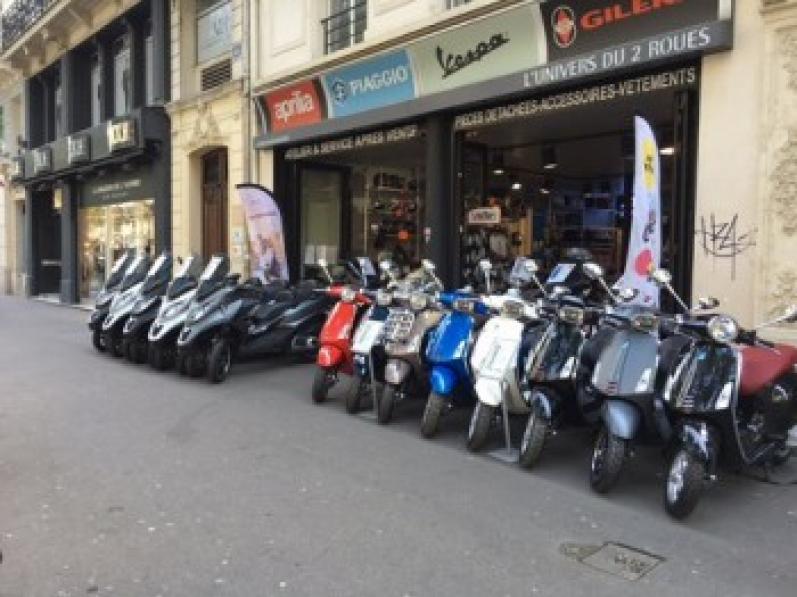 Scooter à deux roues ou scooter à trois roues, lequel choisir ? 