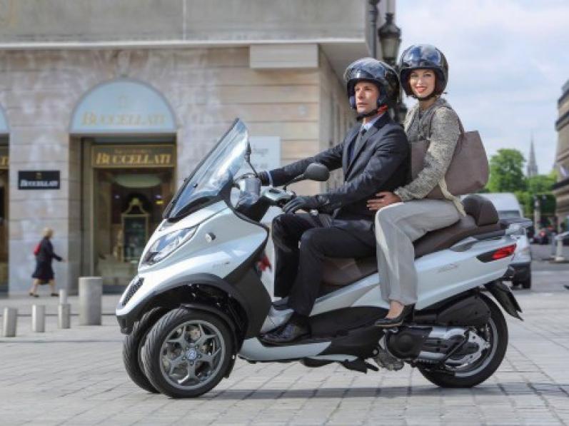 Stationner votre deux-roues à Paris : ce qu'il faut savoir | Univers du deux roues